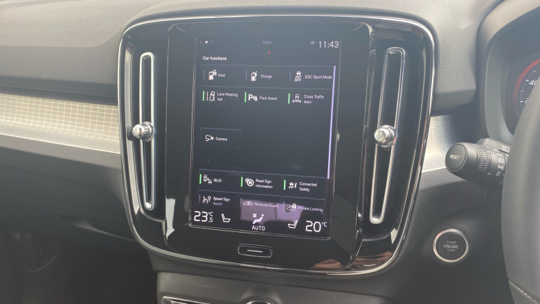 Volvo Xc40 1.5 T4 Recharge PHEV Plus Dark 5dr Auto Estate